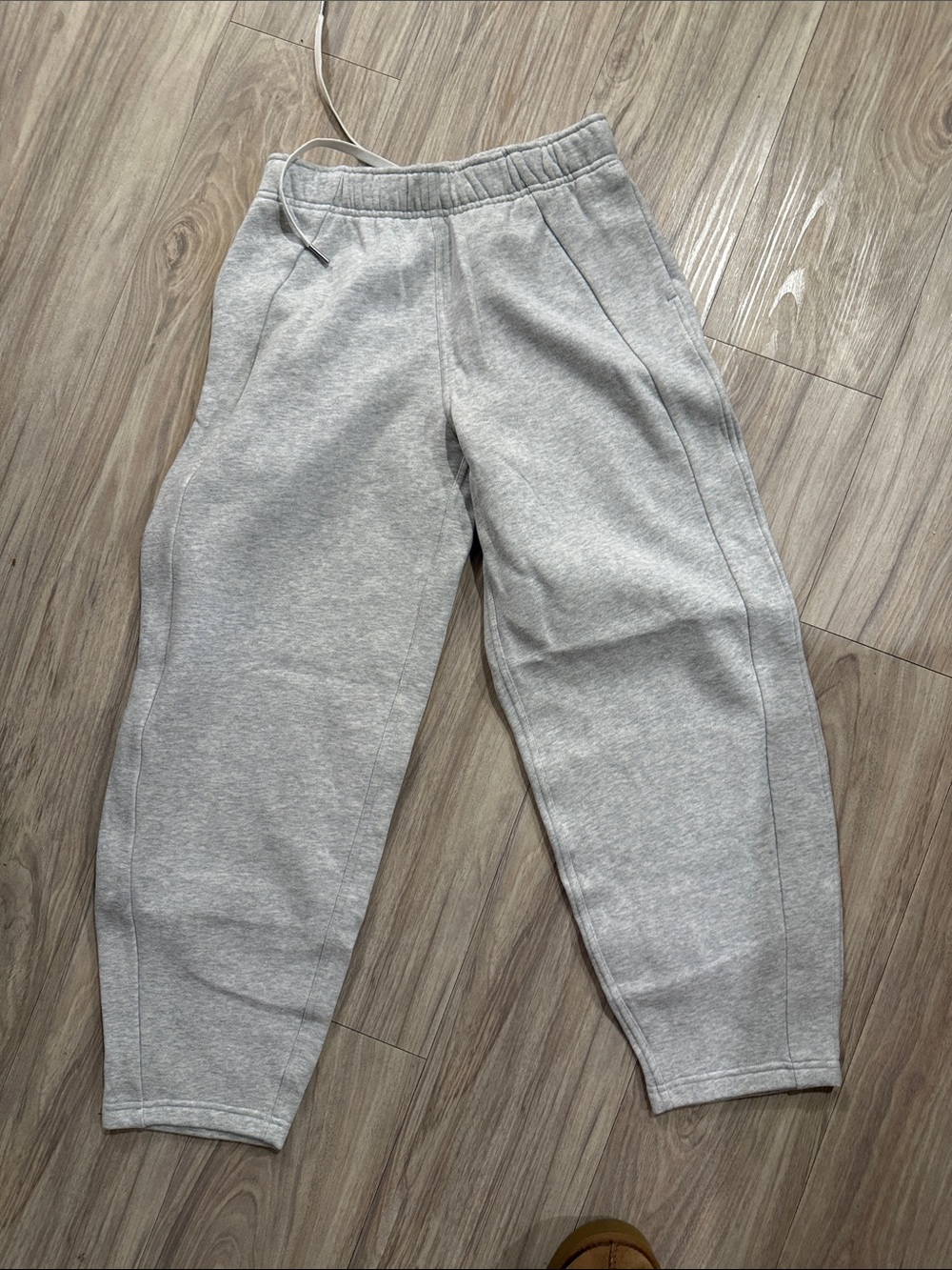 lululemon athletica Gray scuba Sweatpants in size XS (brand new, never worn!!!)